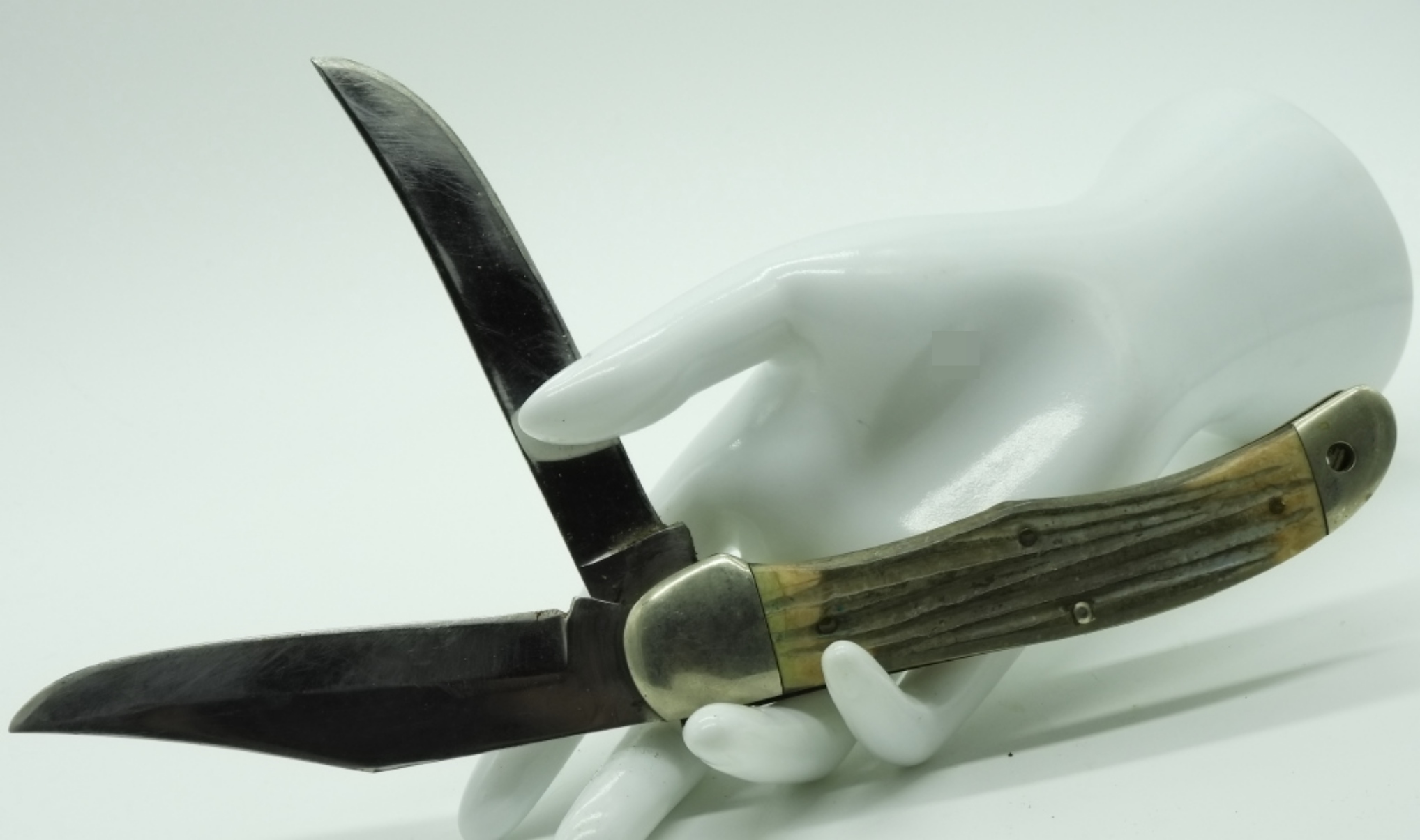 Queen Steel #39 Trapper, Jigged Bone Handle