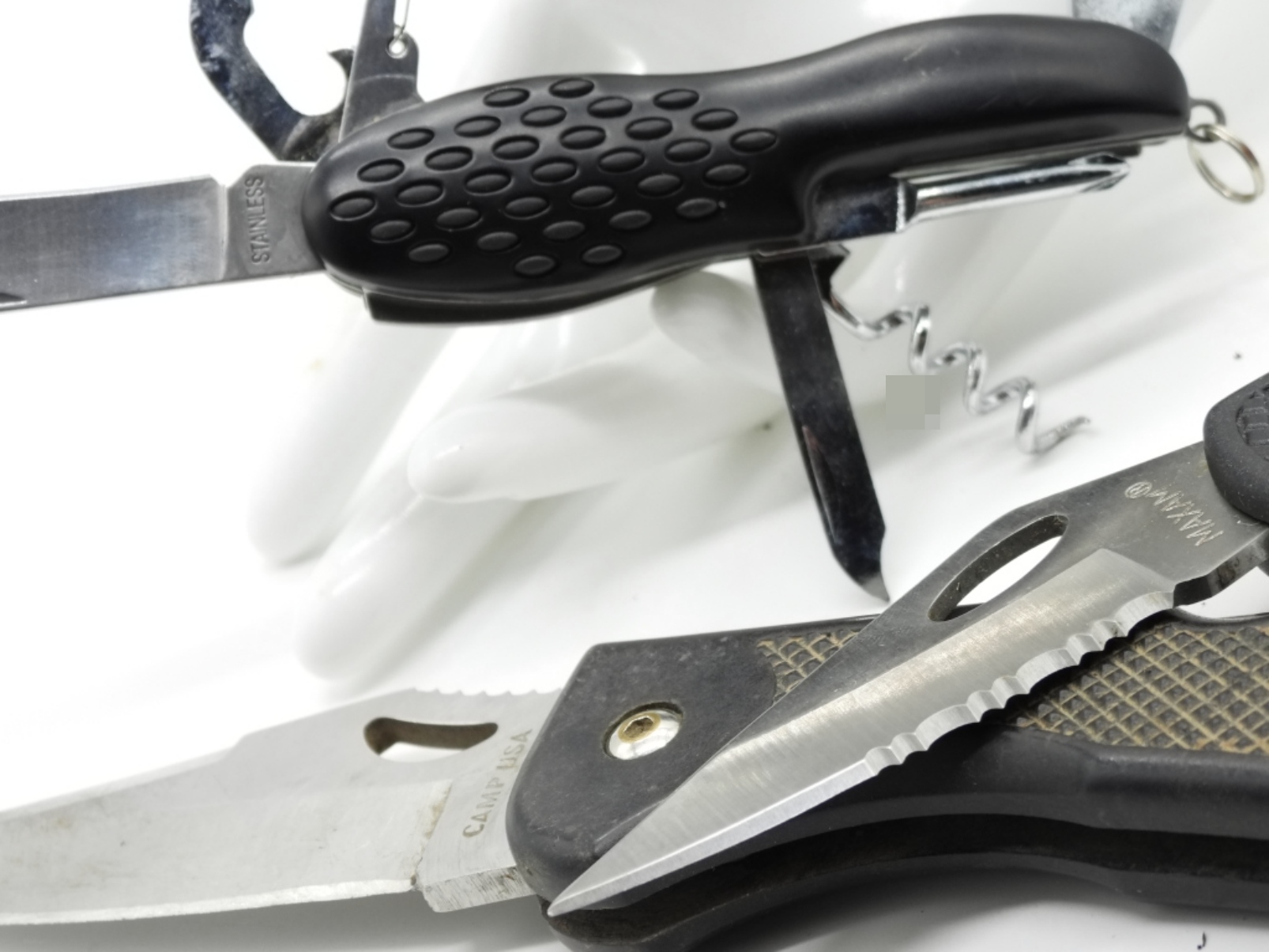 2 Folding Knives & Multi-Tool Lot