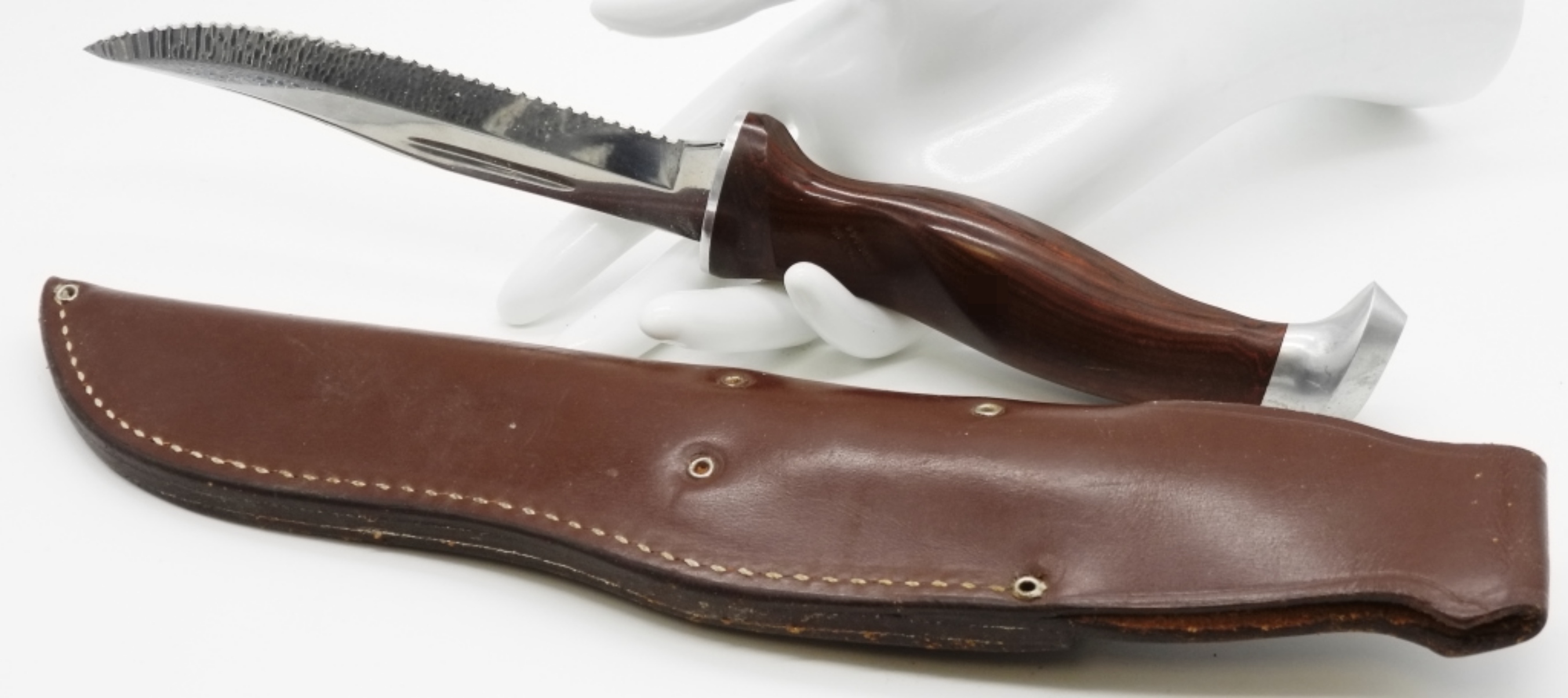 Culco 1069 Fixed Blade Knife with Leather Sheath