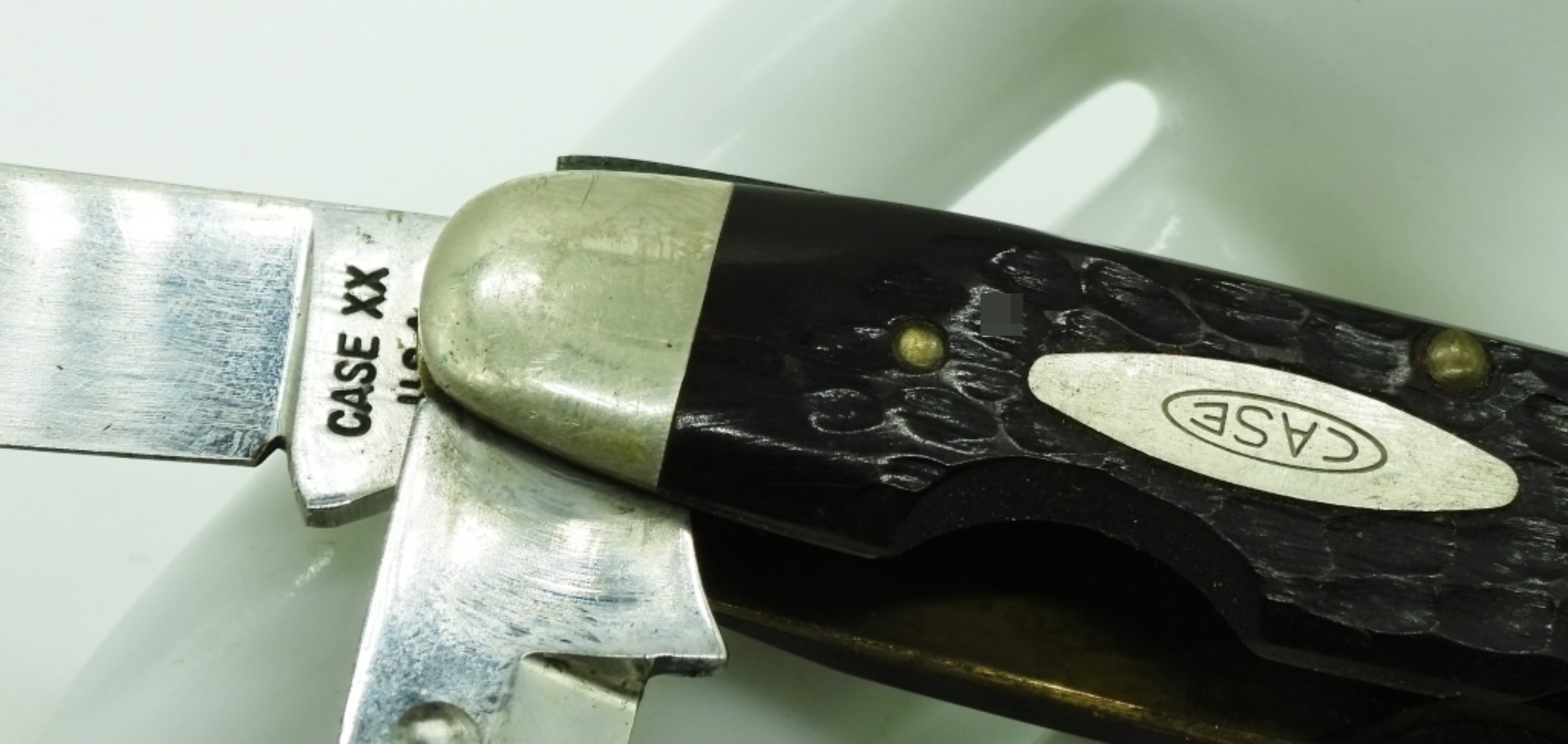 Buck and Schrade Folding Knives - Two Piece Lot