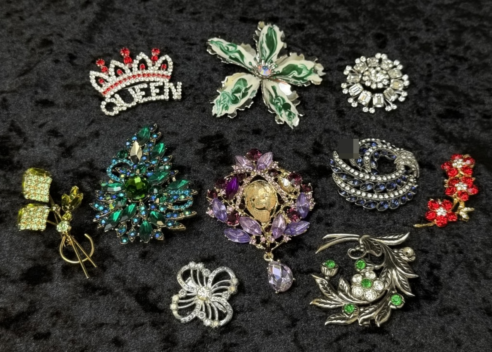 Vintage Rhinestone Brooches, 10 Pc