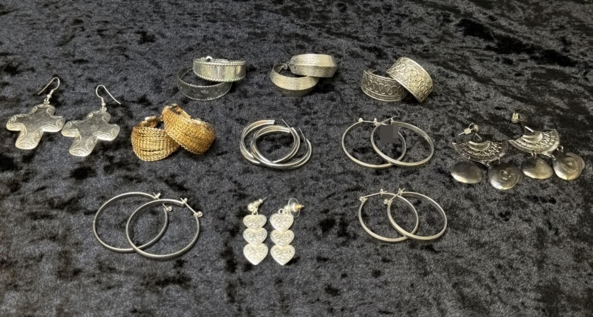 Costume Earring Lot, 11 Pairs