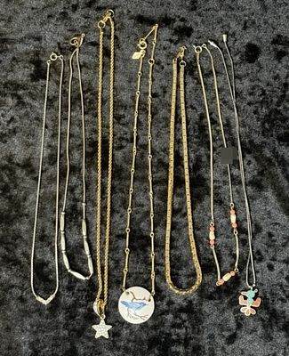 7 Mixed Tone Necklaces. A group of 7 necklaces in mixed gold-tone and silver-tone finishes, no 