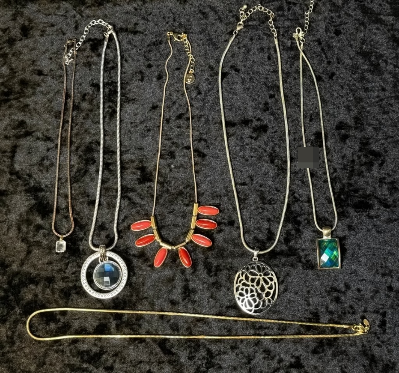 Costume Necklace Lot, 6 Mixed Tone Pieces