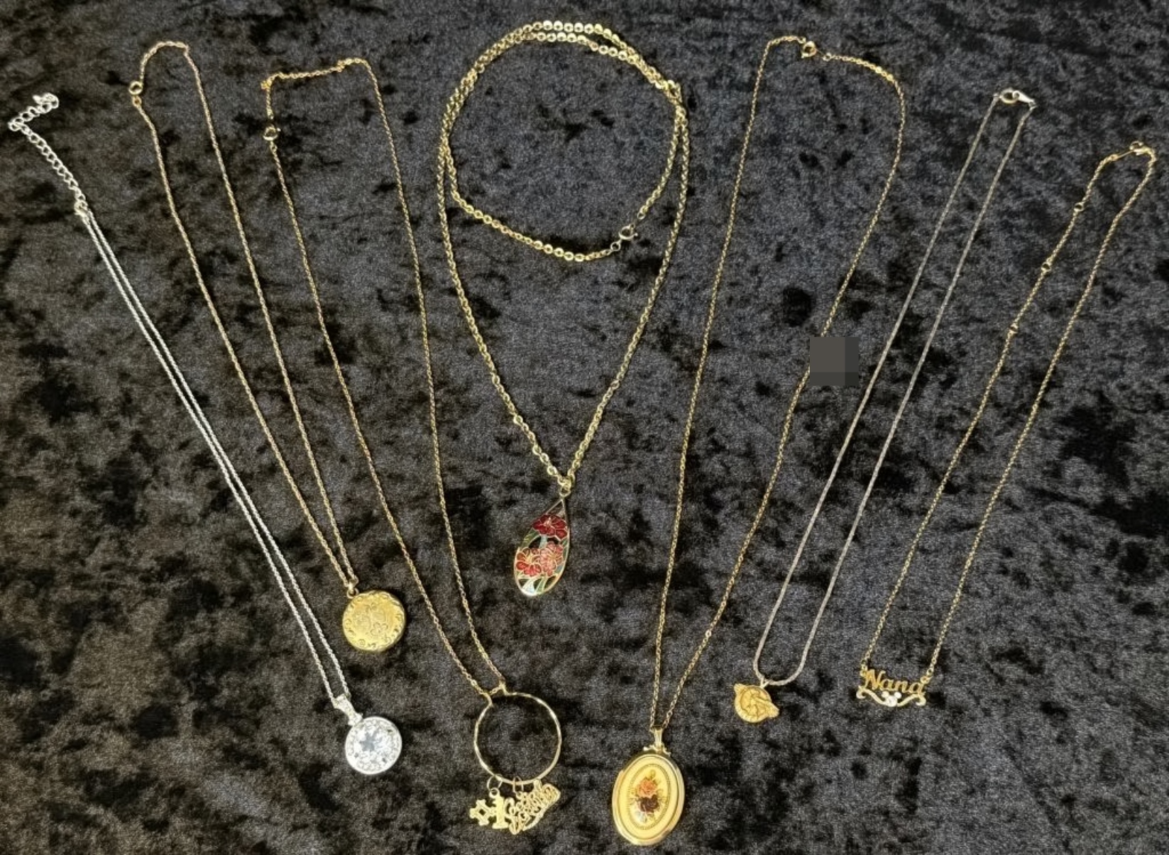 Necklace Lot, 7 Pieces Gold & Silver-Tone