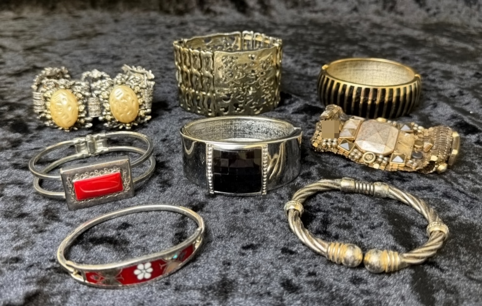 9 Mixed Tone Bracelets