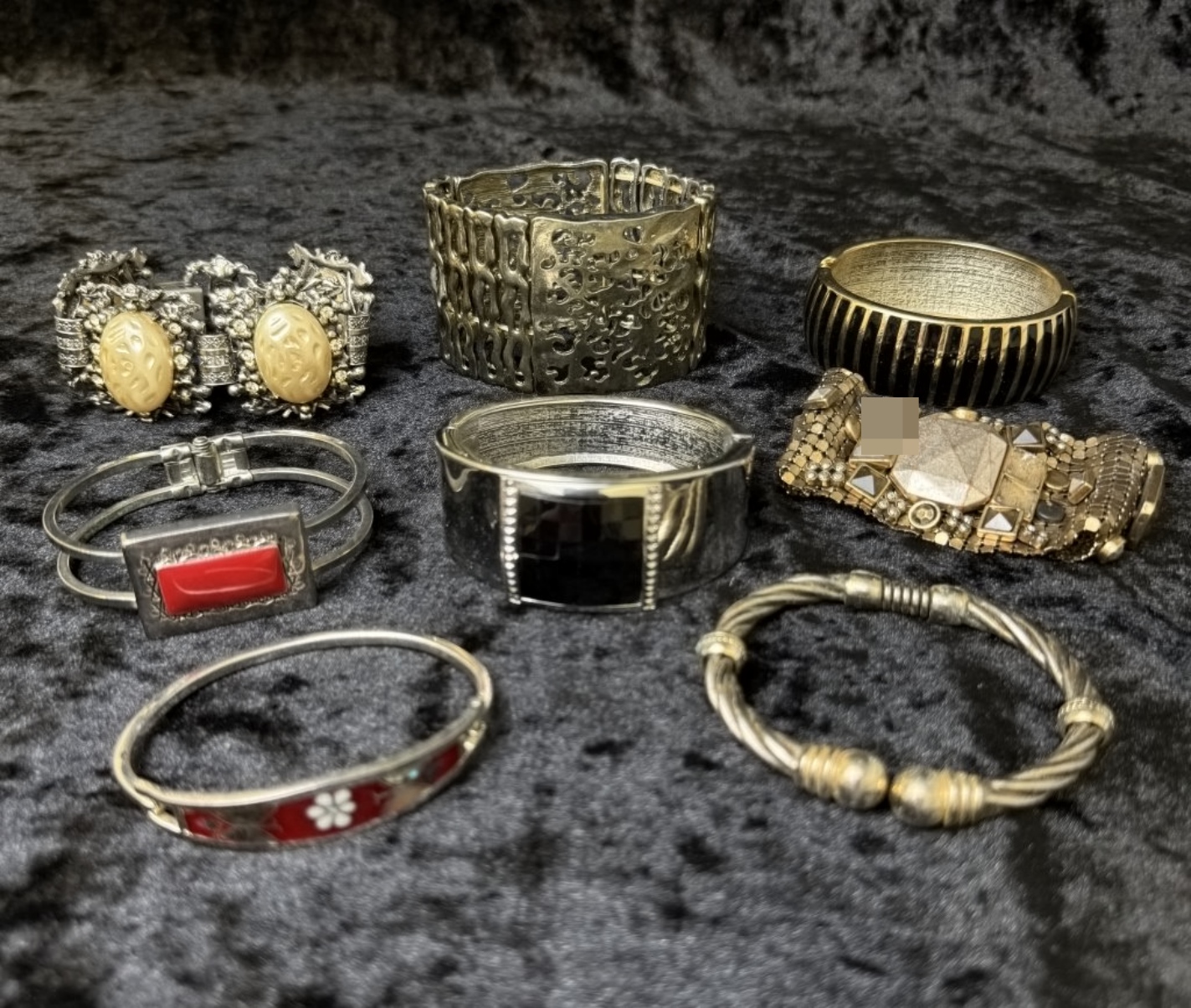 9 Mixed Tone Bracelets