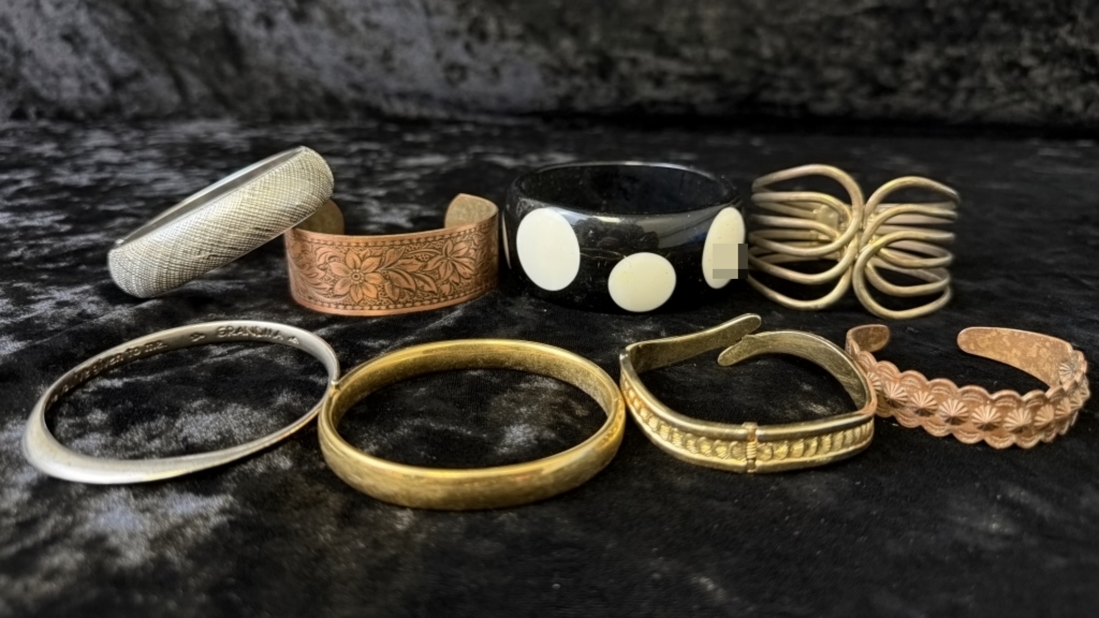 Mixed Bracelets, 8 Pieces & Cuffs