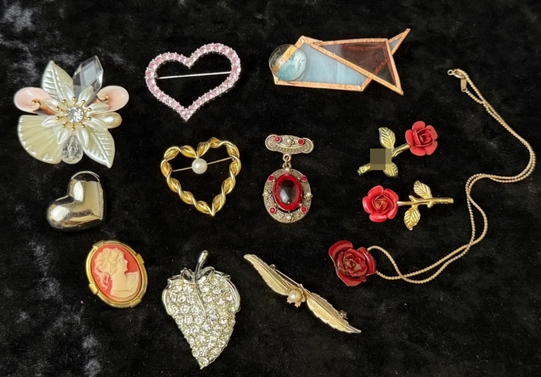 Vintage Costume Brooch Lot & Rose Necklace