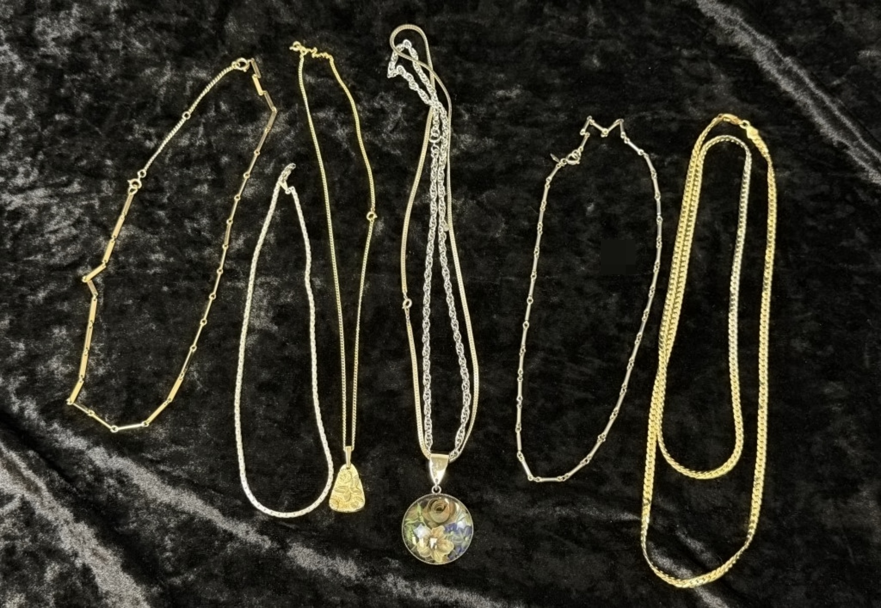 Necklace Lot, 6 Pcs, Gold & Silver-Tone