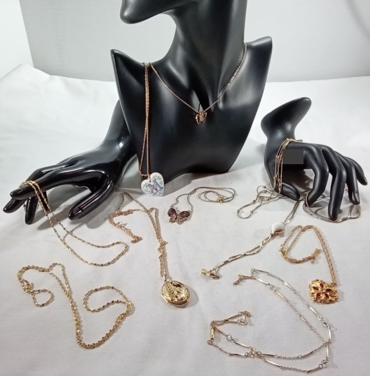 Gold-Tone Jewelry Lot, 10 Pieces Mixed