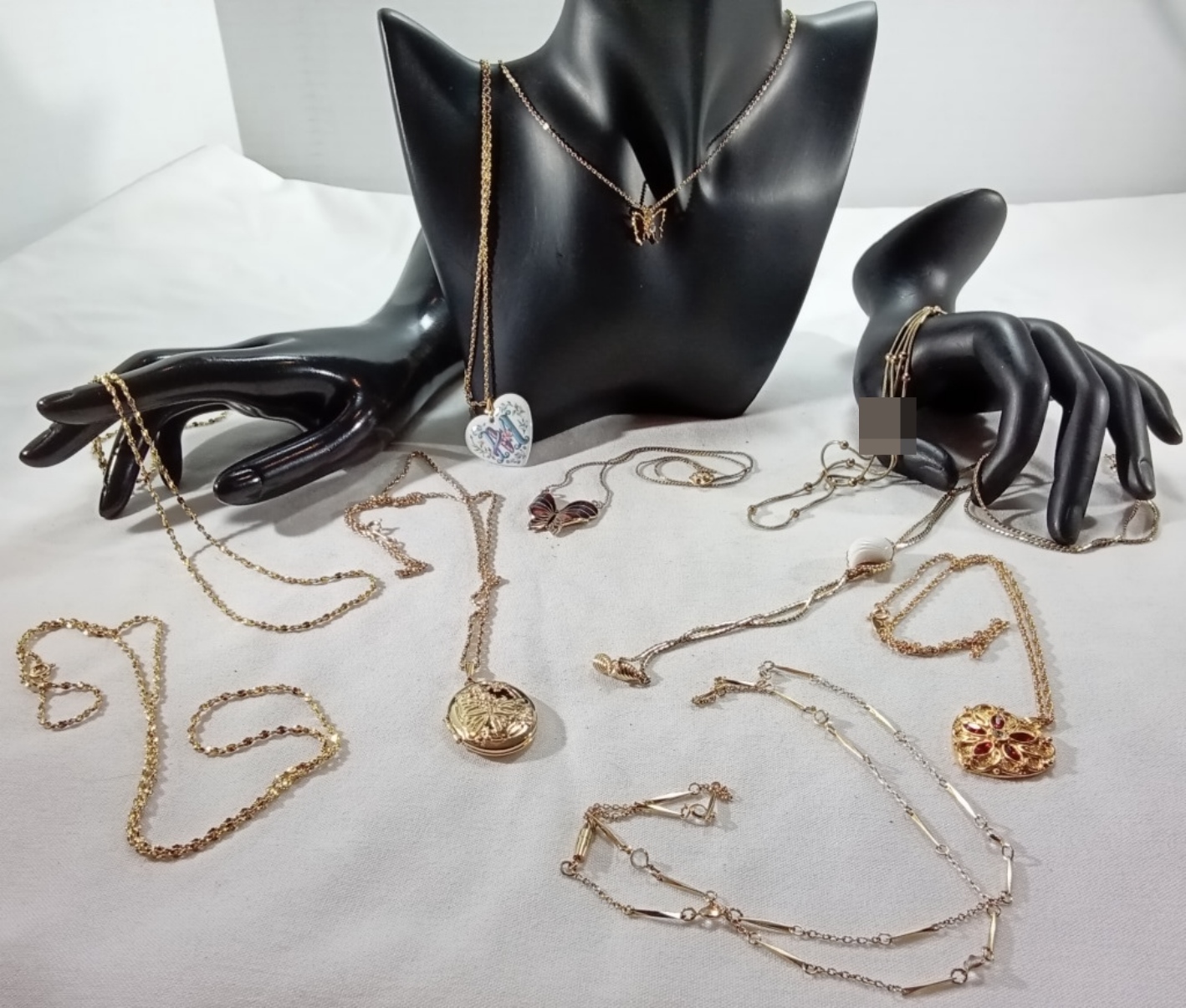 Gold-Tone Jewelry Lot, 10 Pieces Mixed