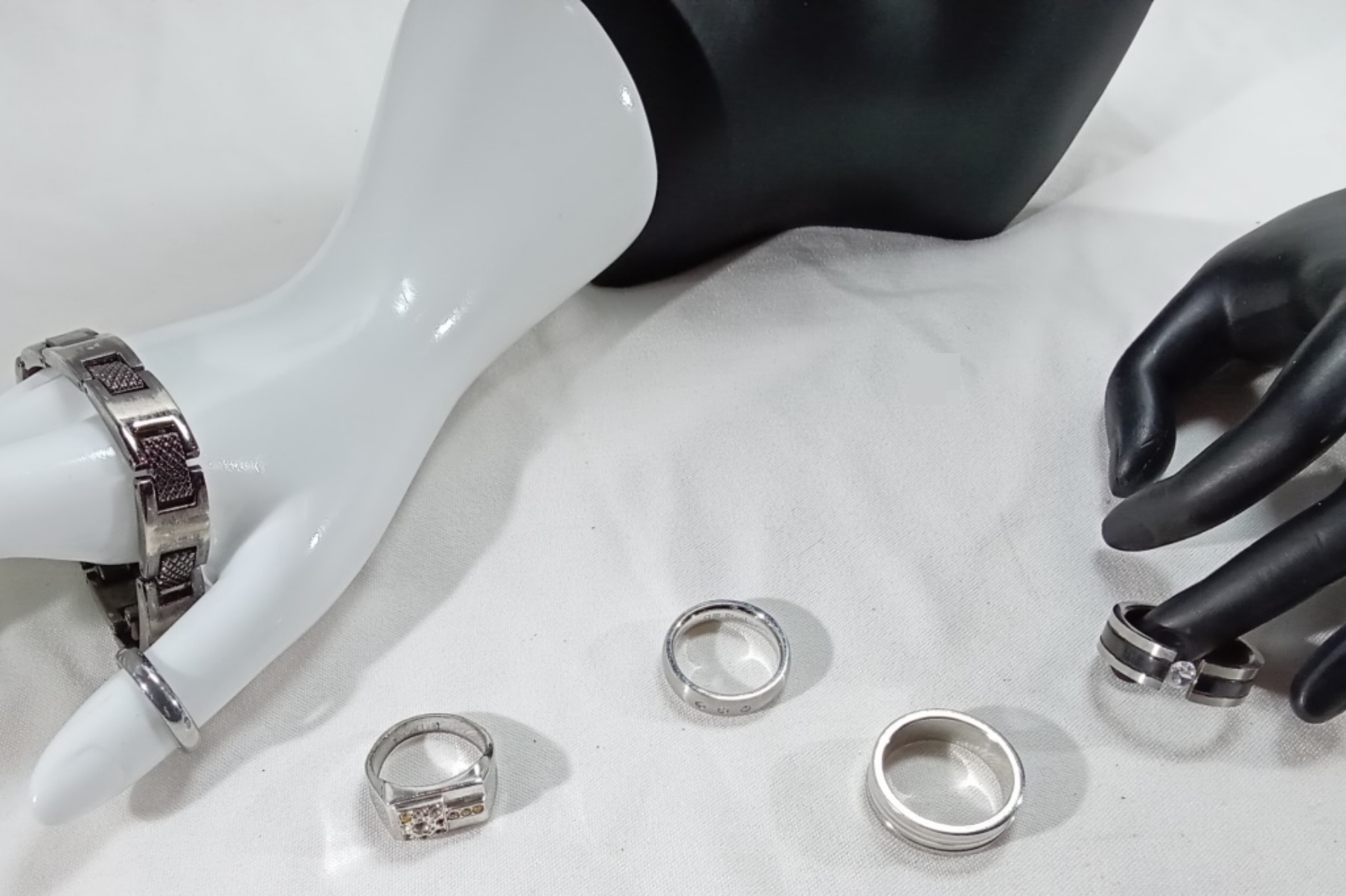 Silver-Tone Jewelry Lot, Mixed Rings & Bracelet