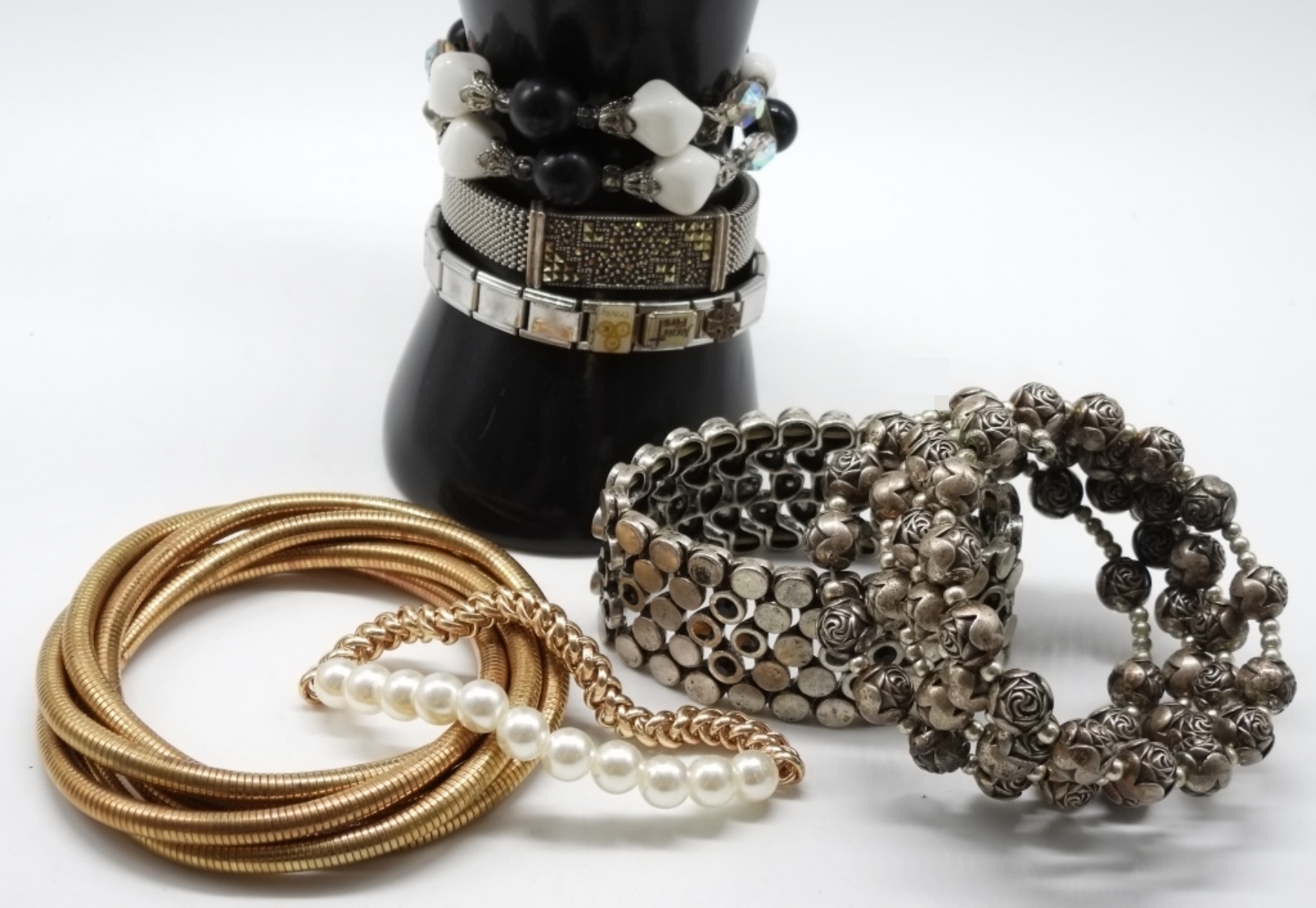 (7) Stretch Or Wrap Bracelets