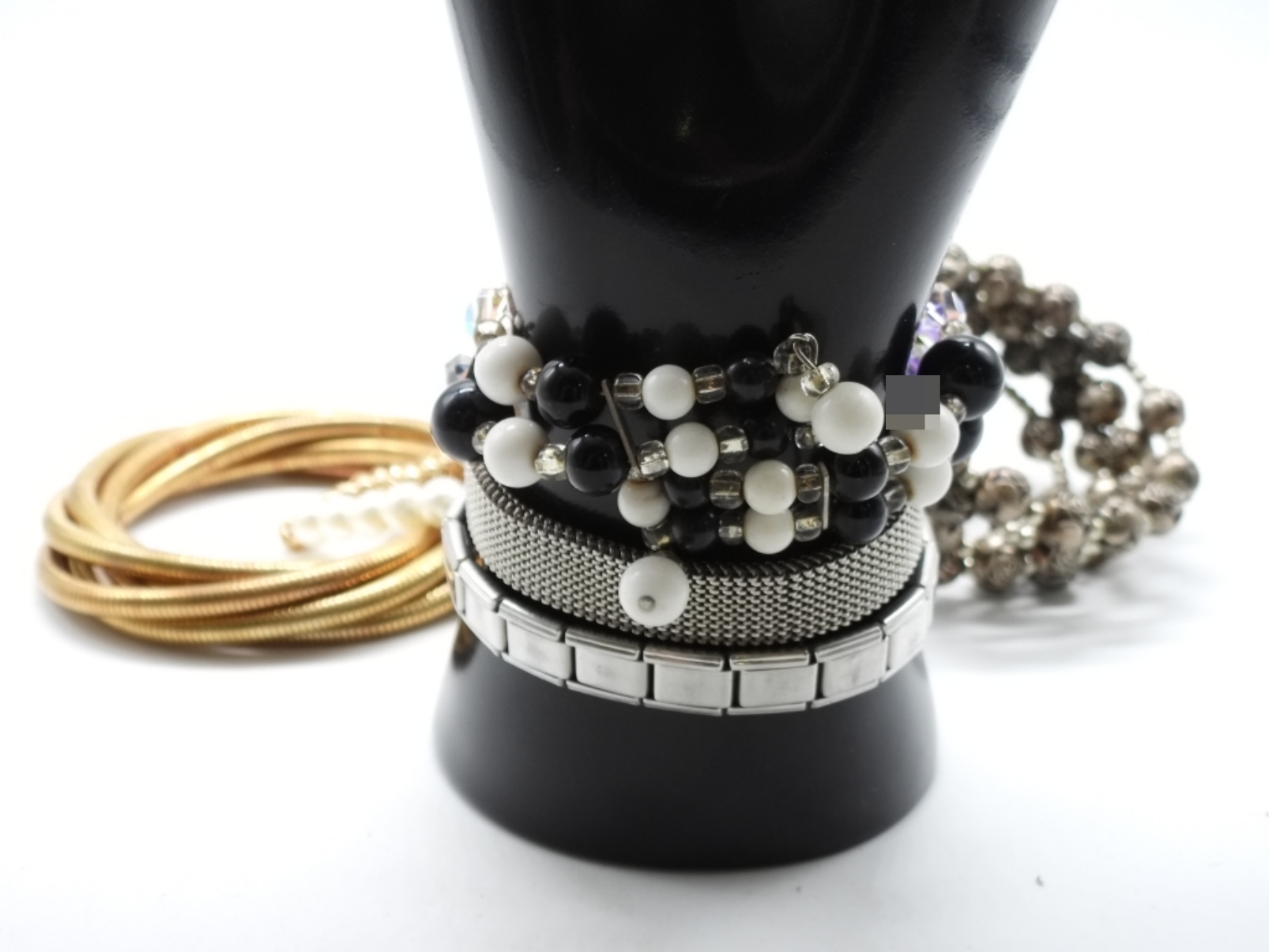 (7) Stretch Or Wrap Bracelets