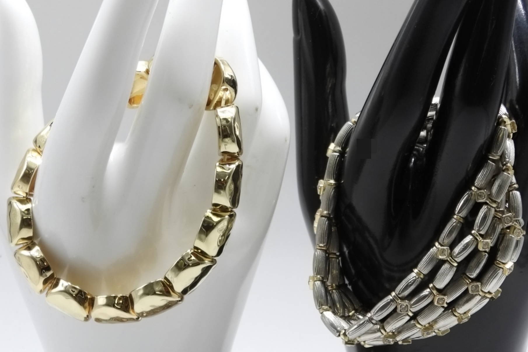 (5) Stretchy Fashion Bracelets