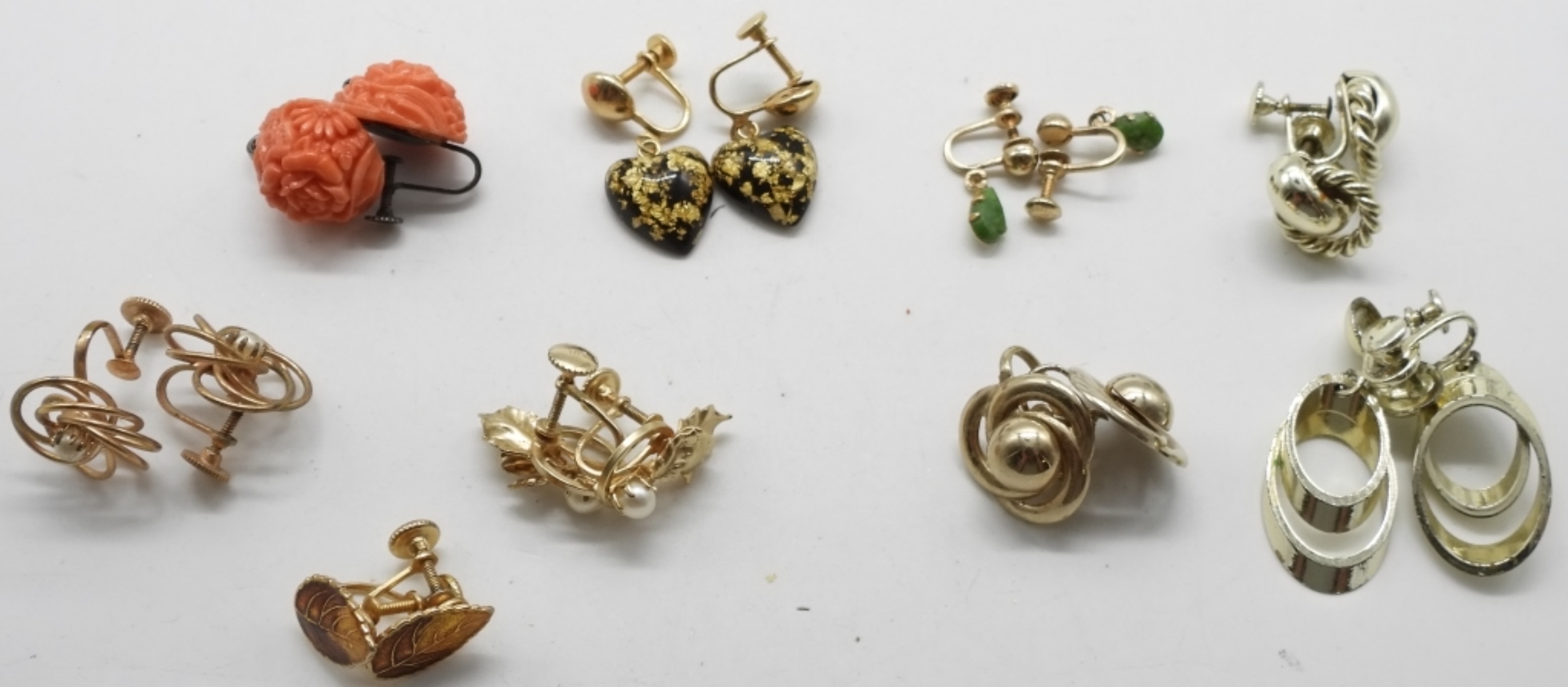 (9) Dainty Screw-Back Earrings