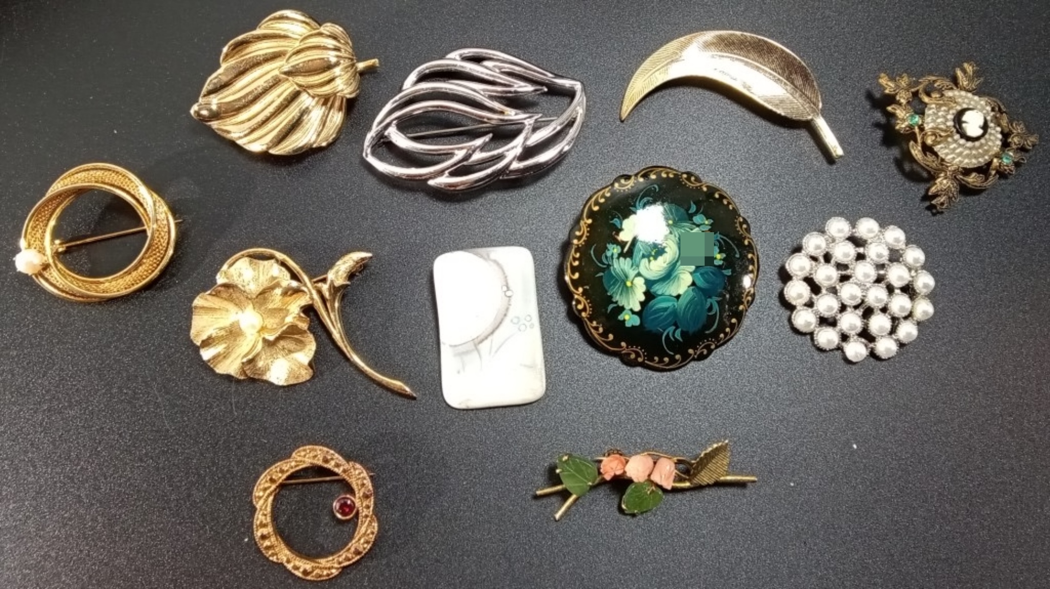 Vintage Costume Brooch & Pin Lot, 12 Pieces