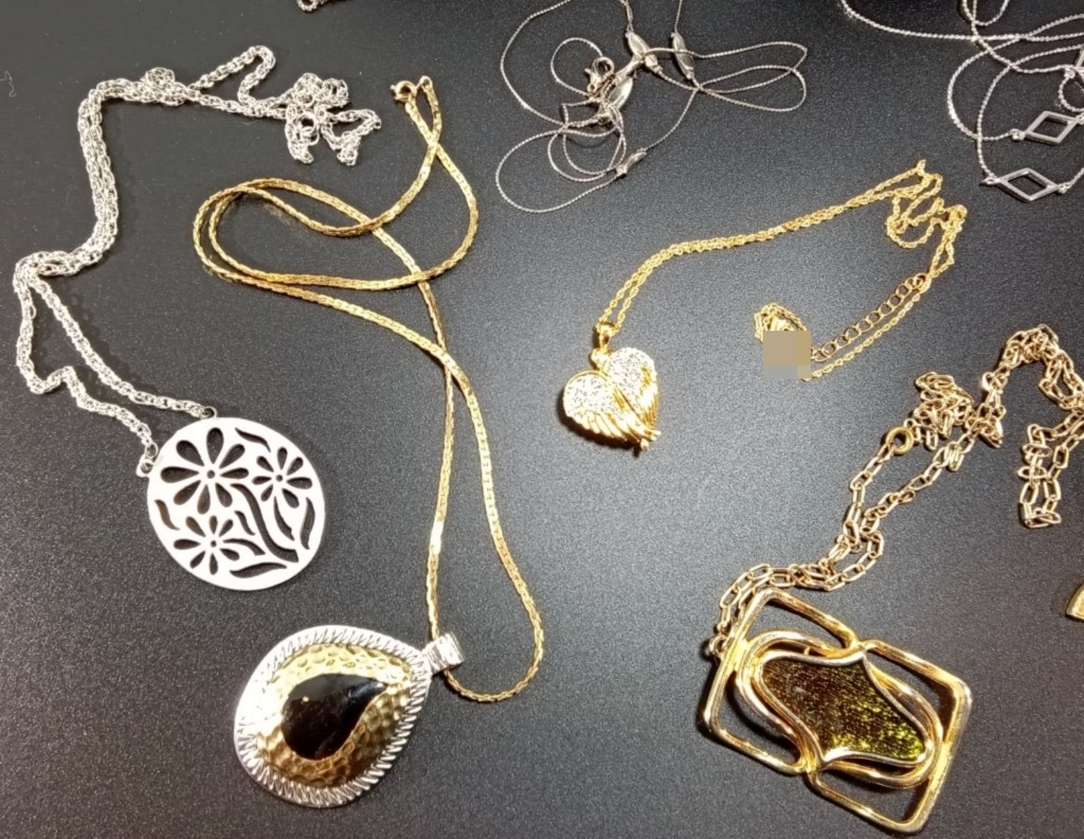 Mixed Jewelry Lot, 7-Piece Mixed Metal Necklaces