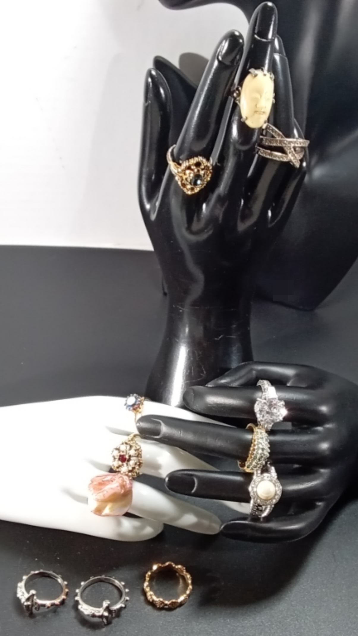 Vintage Mixed Costume Jewelry Lot, 12 Pieces