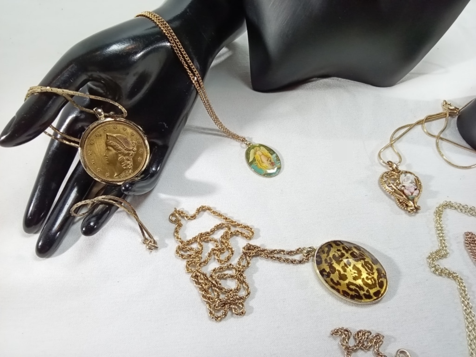 Gold-Tone Necklace Lot, 10 Pieces
