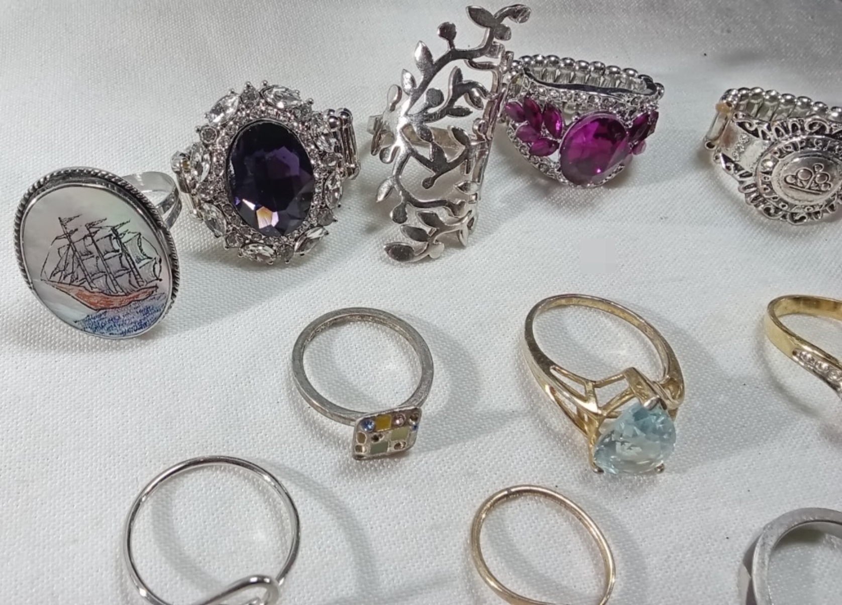 Ring Lot, 28 Pieces Silver & Gold Tone