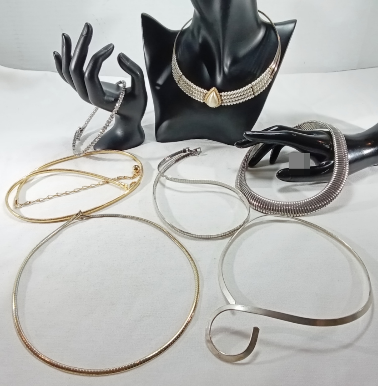Costume Jewelry Lot, 7 Necklaces