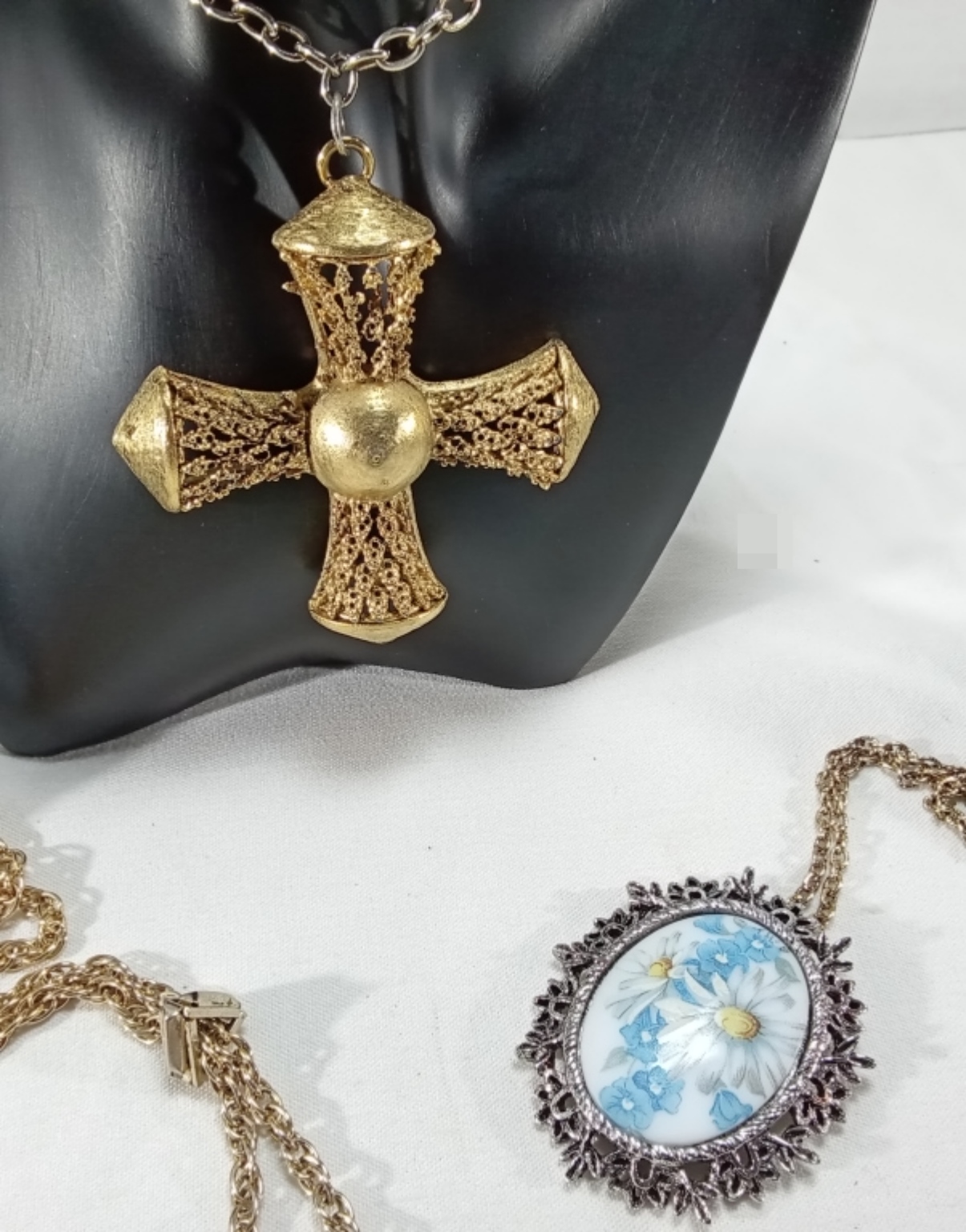 Vintage Necklace Lot, 5 piece