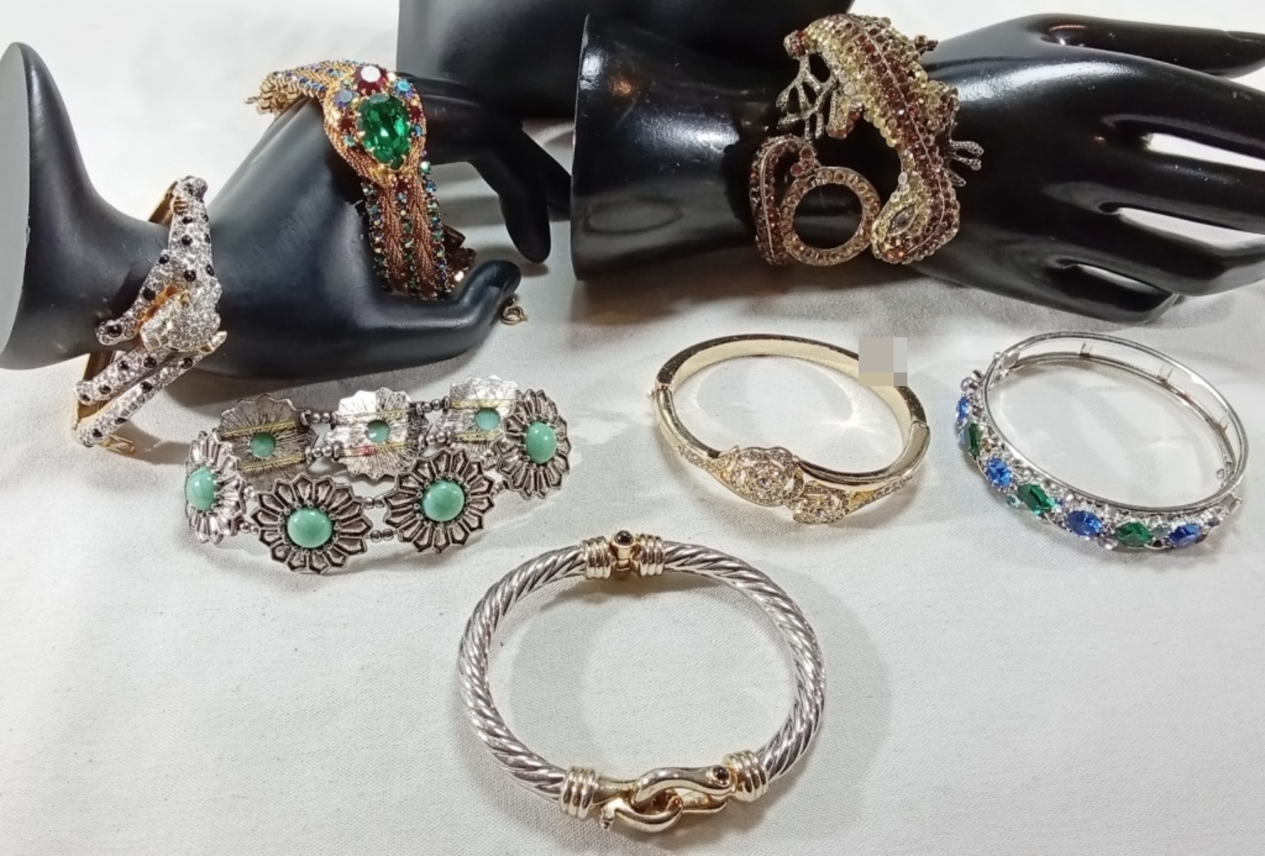 Vintage Bracelet Lot, 7 Pieces