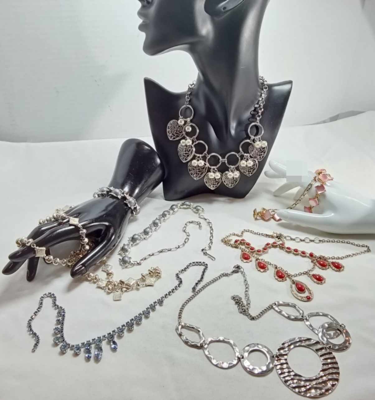 Mixed Costume Jewelry Lot, 8 Pieces Silver & Gold