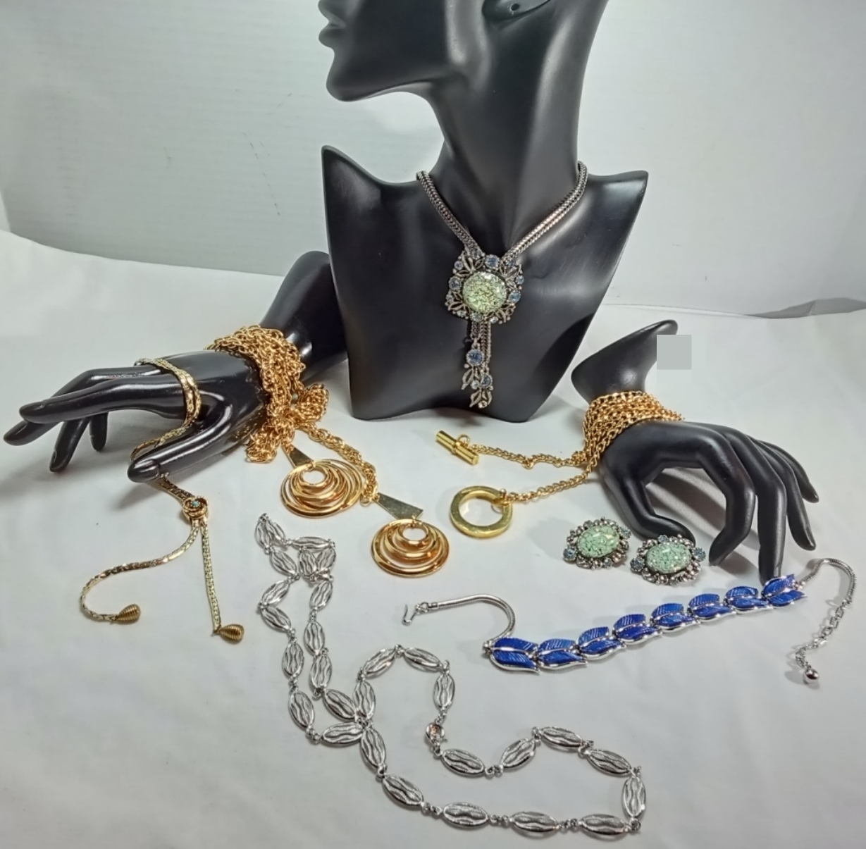 Mixed Metal Costume Jewelry Lot, 7 Pieces