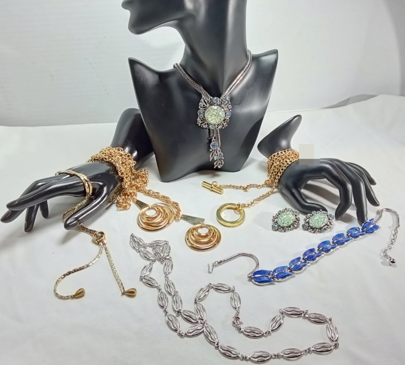 Mixed Metal Costume Jewelry Lot, 7 Pieces
