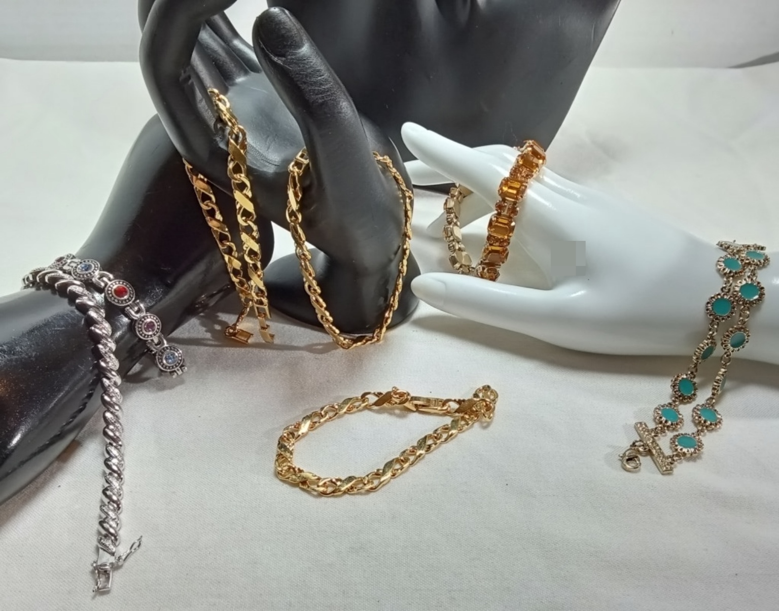 Mixed Jewelry Lot, 7 Pieces Mixed Tones