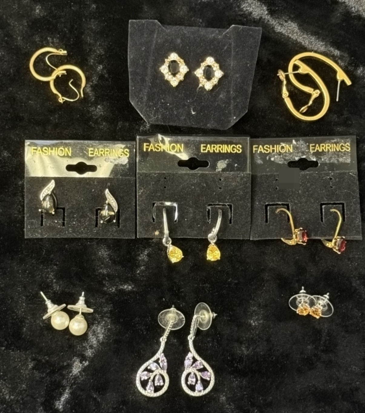 9 Pair Earrings