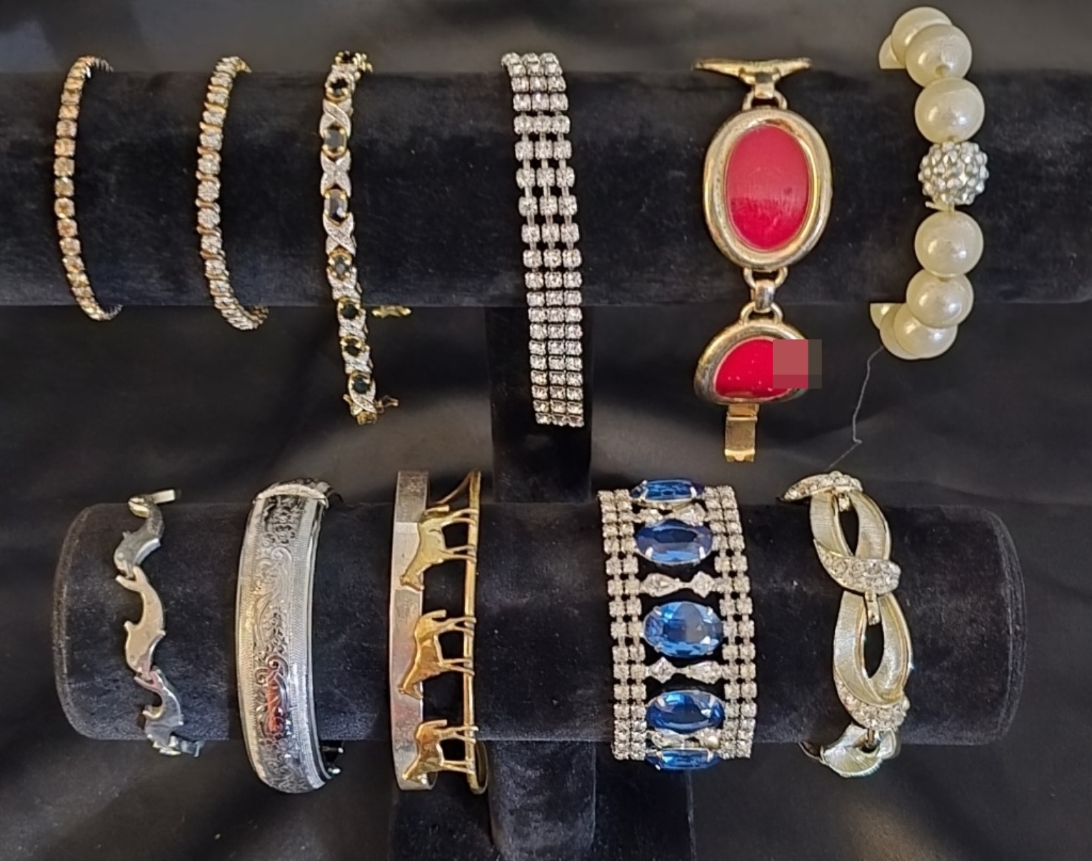 11 Differnt Style Bracelets