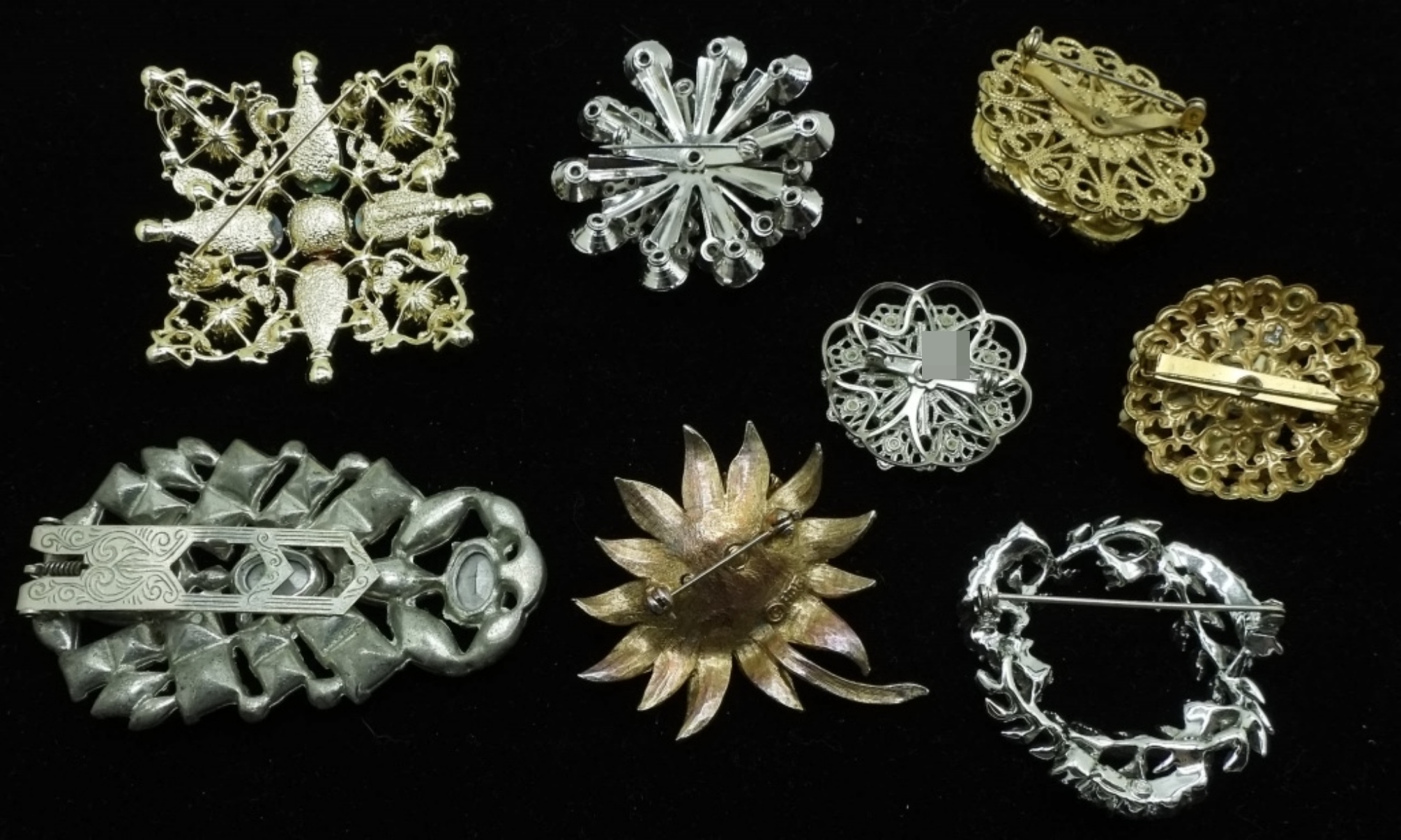 8 Large Vintage Brooches