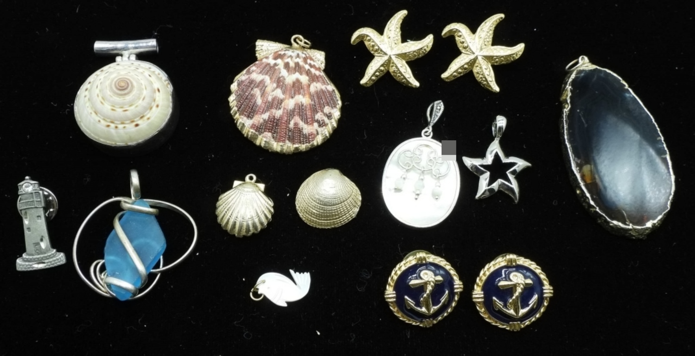 Beach-themed Jewelry Pieces