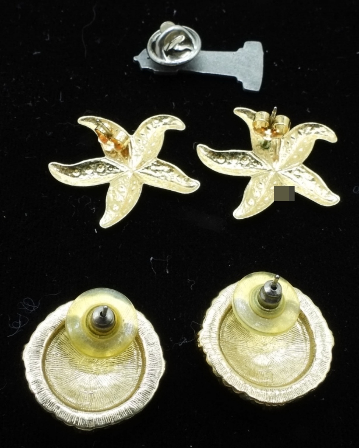 Beach-themed Jewelry Pieces