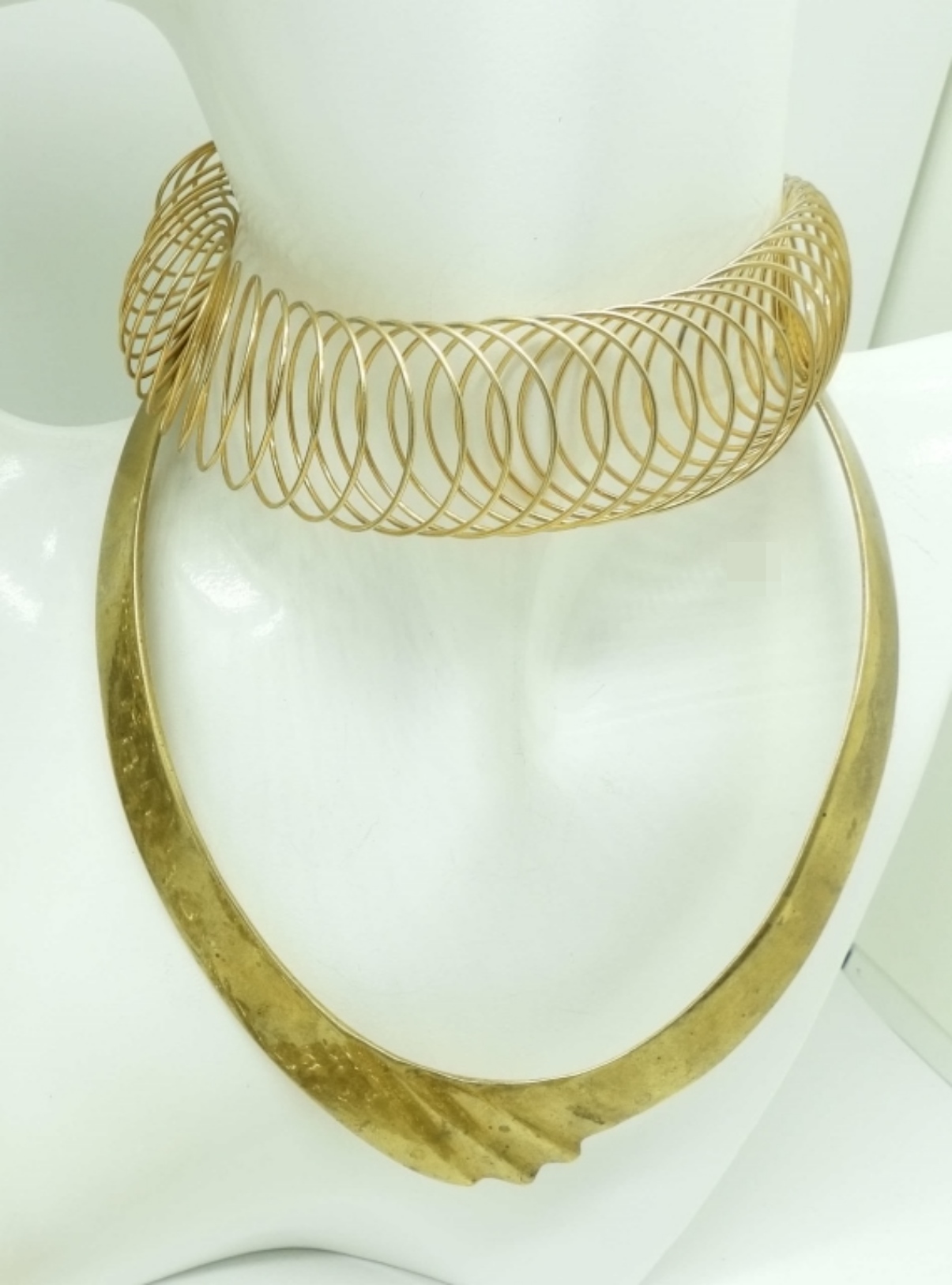 5 Gold Tone Becklaces