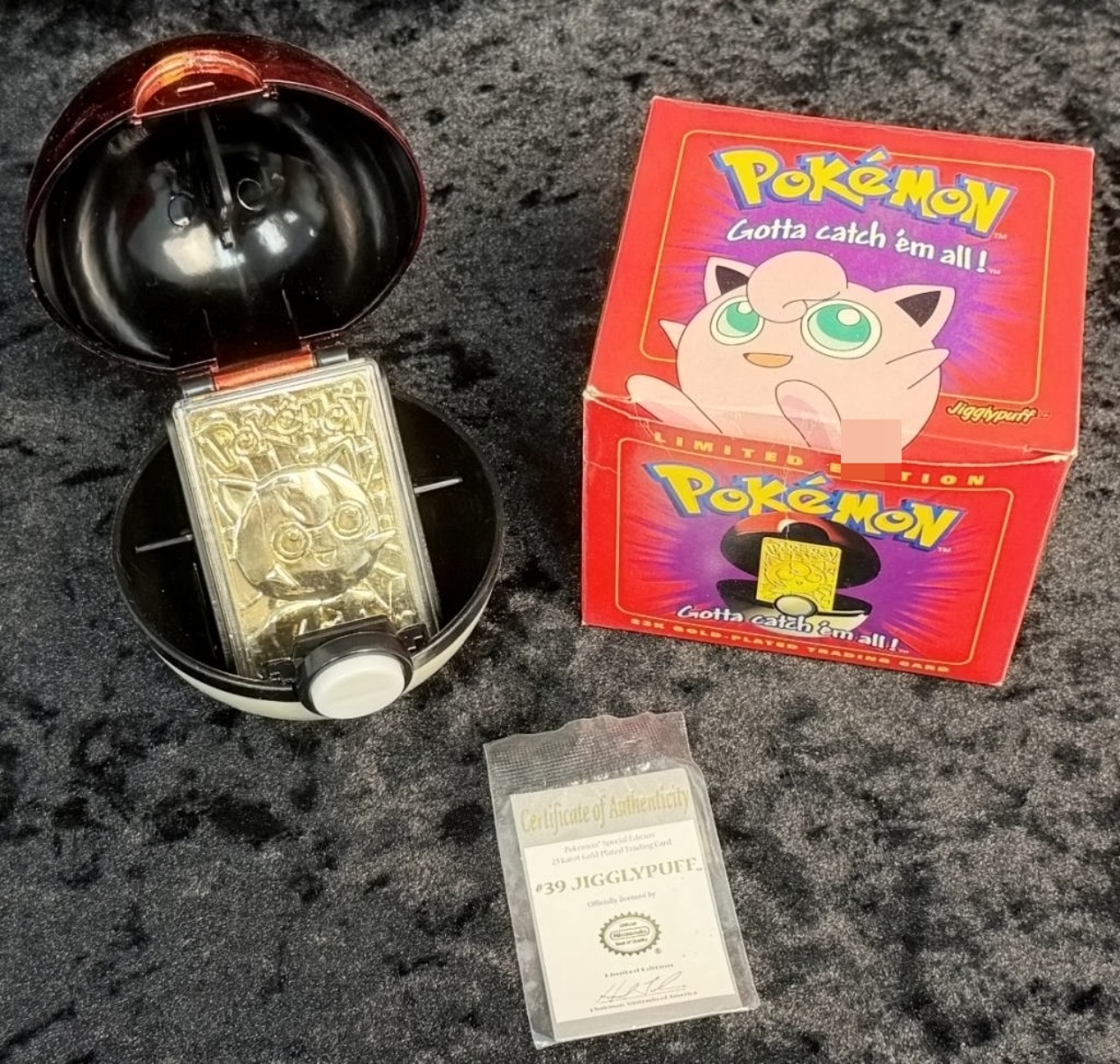 1999 Jigglypuff 23K Gold Card #39 w/Pokeball