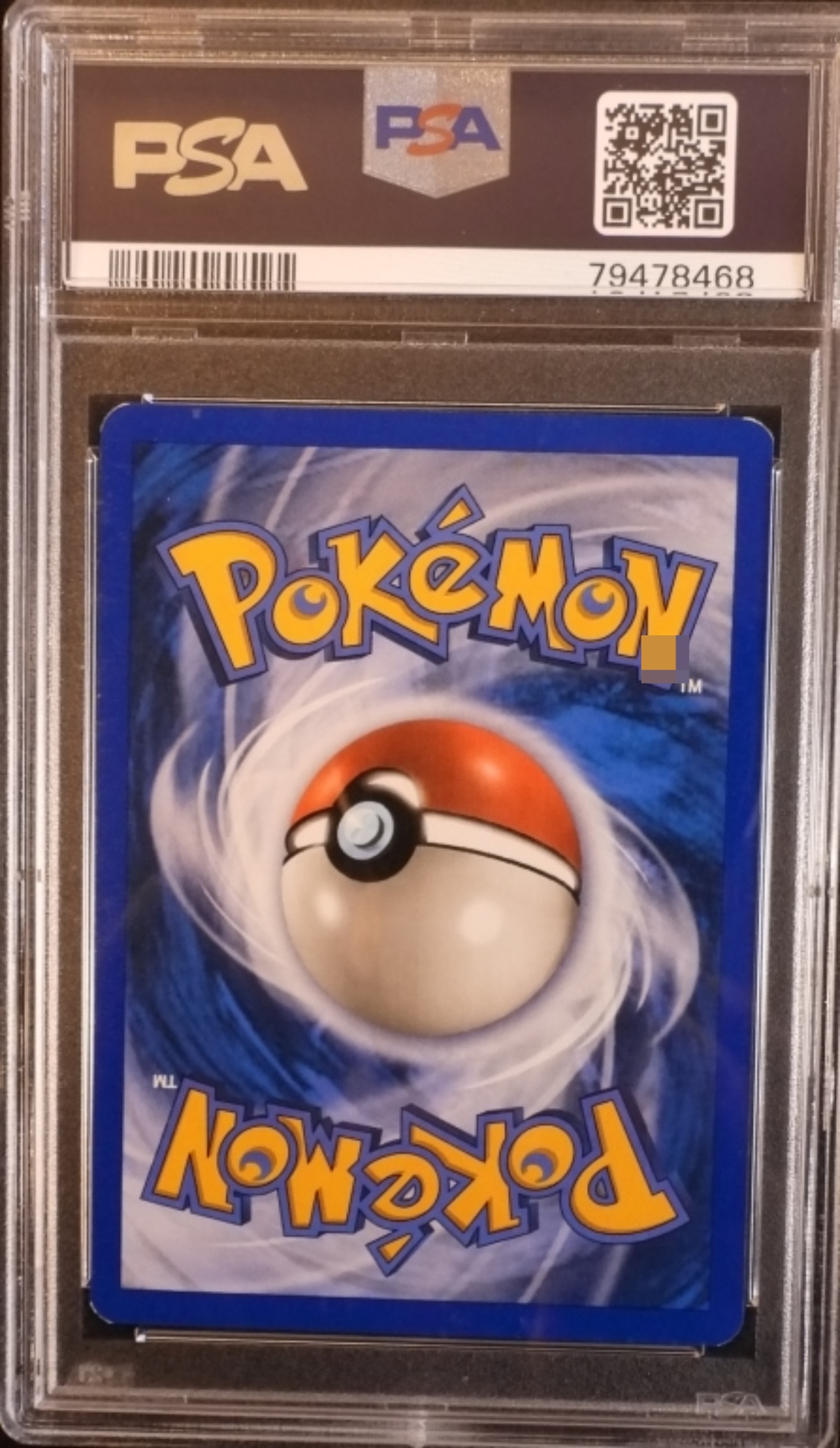 2003 Magcargo Skyridge #17, PSA 8 NM-MT