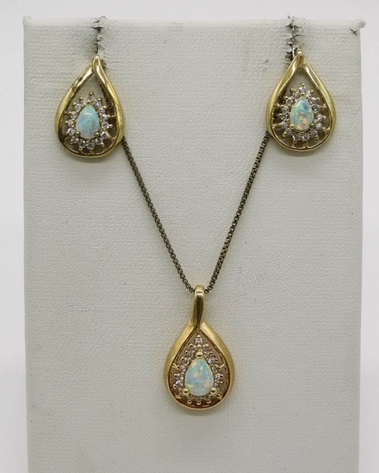 Opal Teardrop Gold Tone 925 Necklace Set
