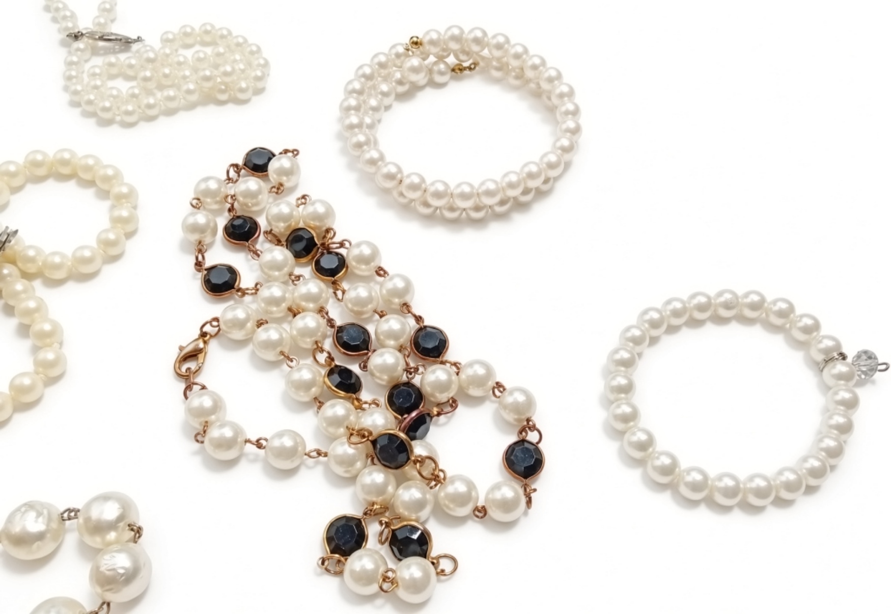 Vintage Jewelry Lot Faux Pearls, Necklaces & More