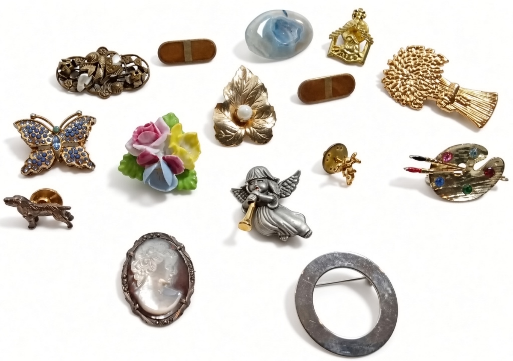 Various Vintage Costume Jewelry Brooches & Pins