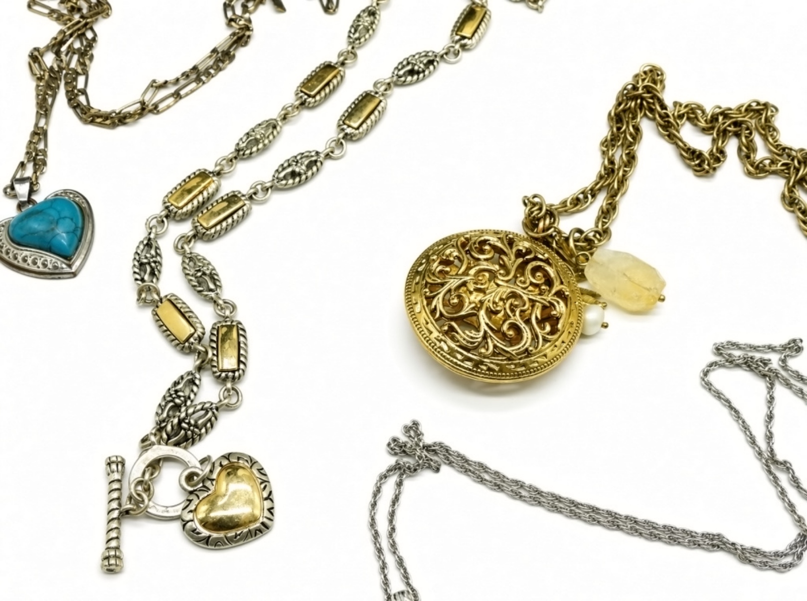 Retro Statement Pendants & Lockets