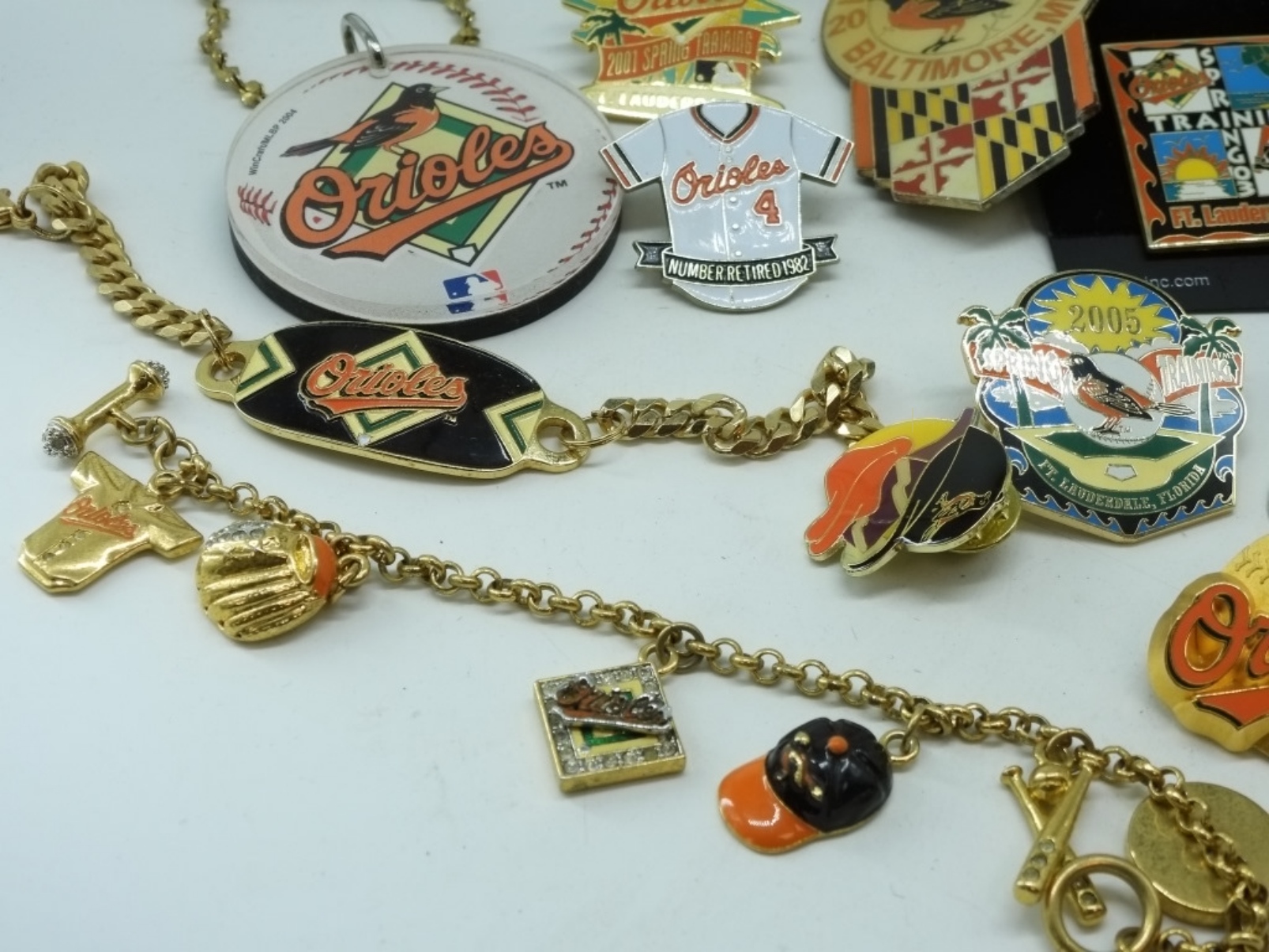 Baltimore Orioles Memorabilia Pins Bracelets