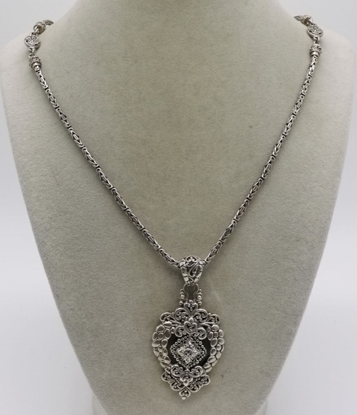 Sarda Sterling Heart Pendant Necklace