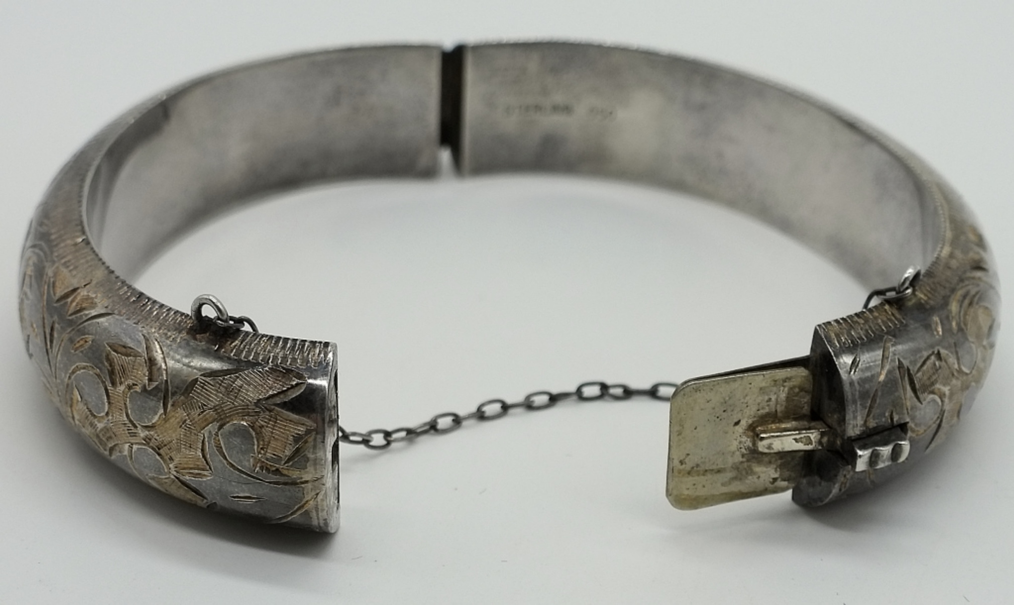 Sterling Silver Hinged Bangle Bracelet