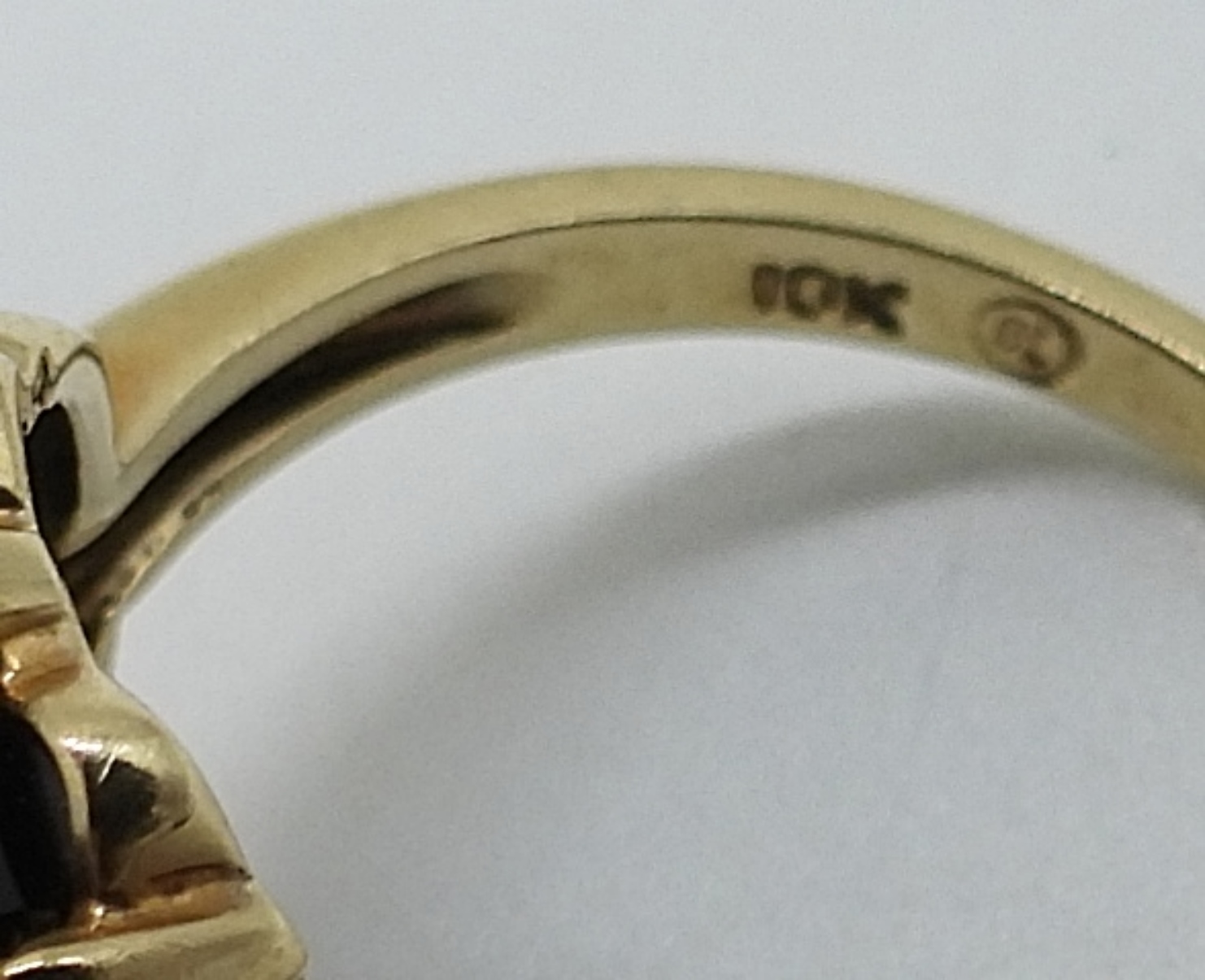 10K Gold Black Onyx Ring, Size 4