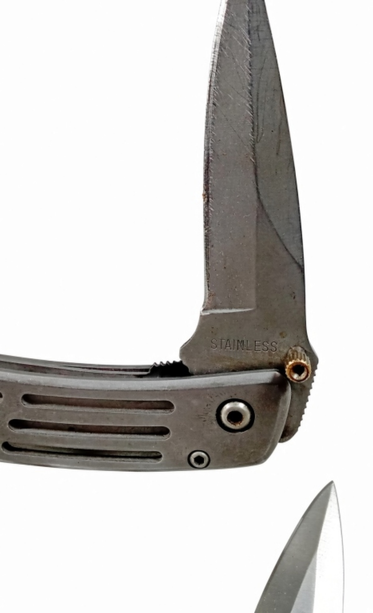 (2) Folding Pocket Knives